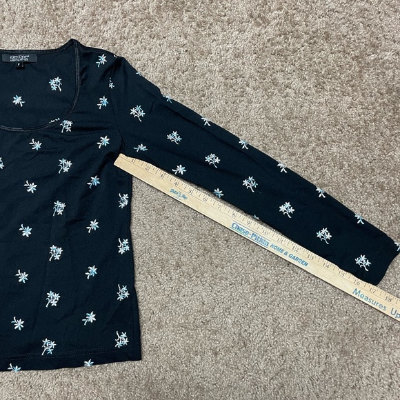 KAREN KANE LONG SLEEVE TOP. SIZE PETITE. LIKE NEW CONDITION. - Picture 4 of 8